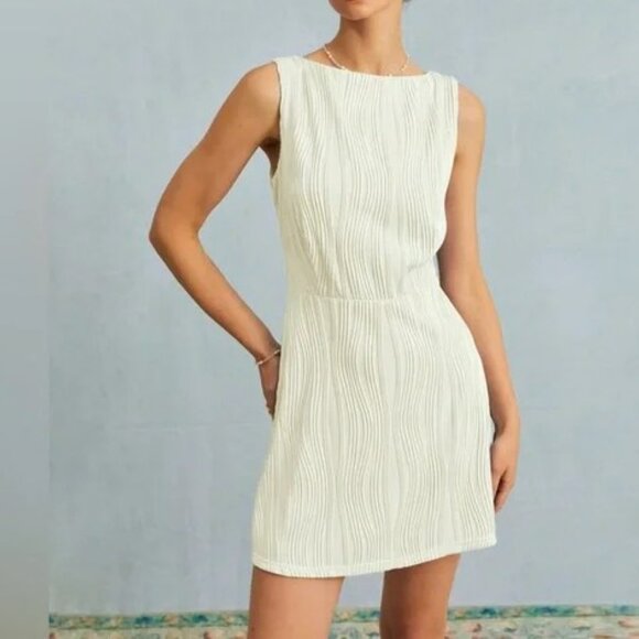 RIHOAS Water Ripple Textured Sleeveless Mini Dress Off White Sz M - Picture 1 of 16